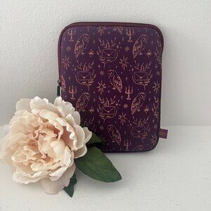 Bookbeau Water Resistant Letters & Feathers Book Sleeve Bebe Size, Kindle Sleeve